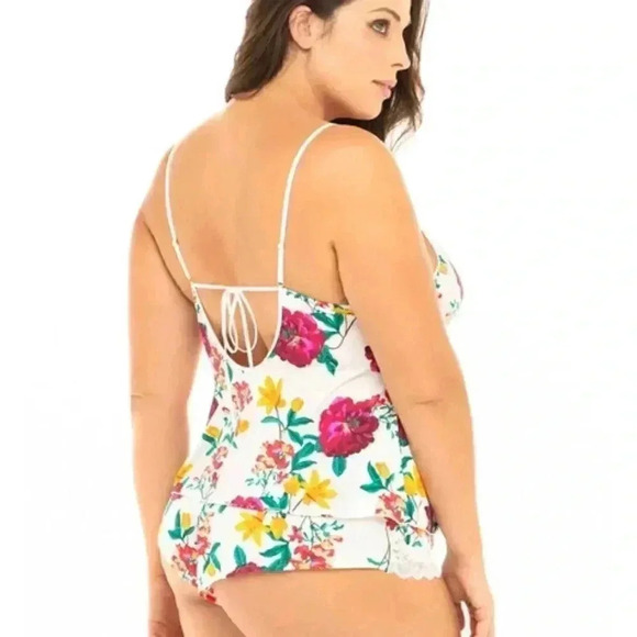 NWT OH LA LA CHERI CURVE REINA FLORAL PRINT AND LACE SET 1X/2X - Picture 2 of 7